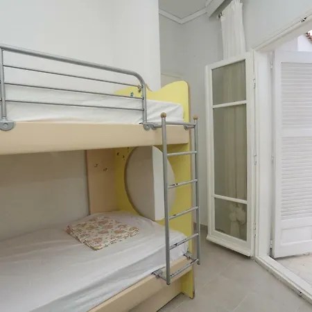 Villa Dimi - 100m Beach, 4 Bdrms, Garden, Sea View *