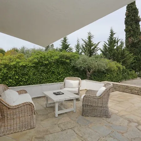 Villa Dimi - 100m Beach, 4 Bdrms, Garden, Sea View Pefkochori